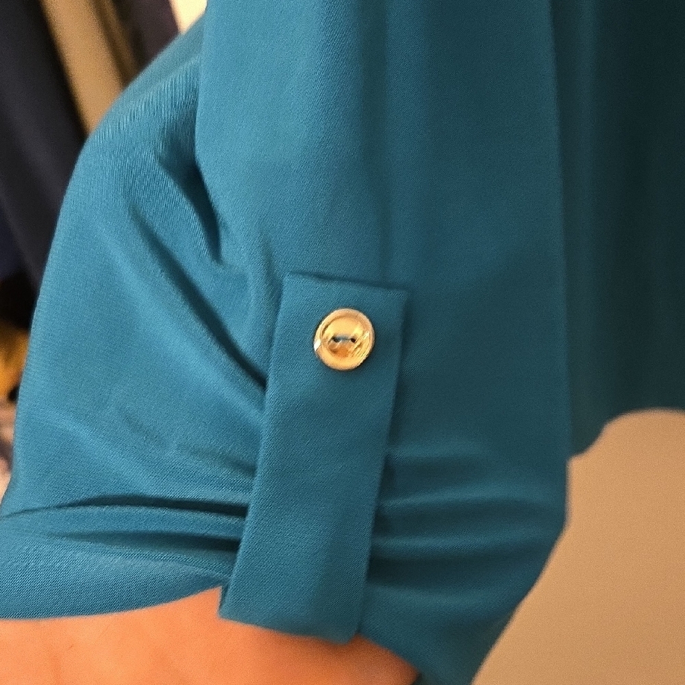 Teal Button-Up Women's Top - Picture 4 of 6